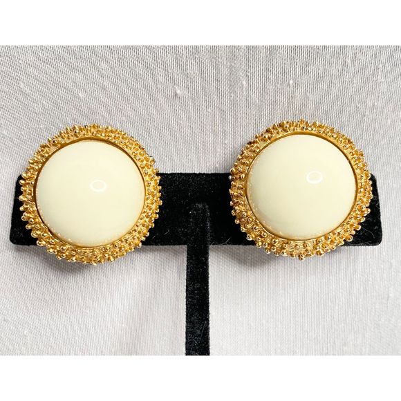 Trifari Earrings Large White Dome Cabochon Stone Gold Tone Hob Knob Setting - Picture 2 of 9